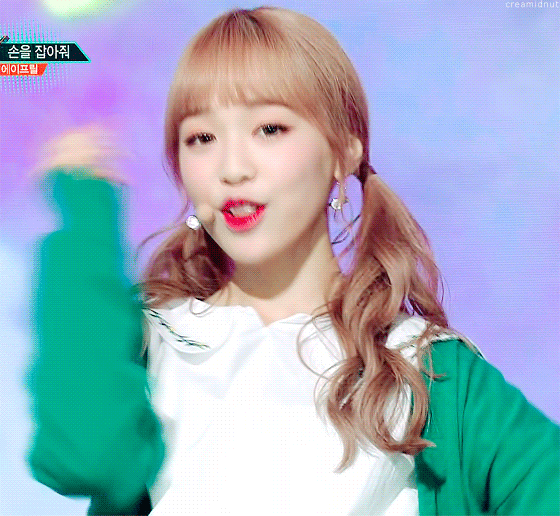 얼굴에 인간비타민이라고 써놓고 다니는 여돌 | 인스티즈