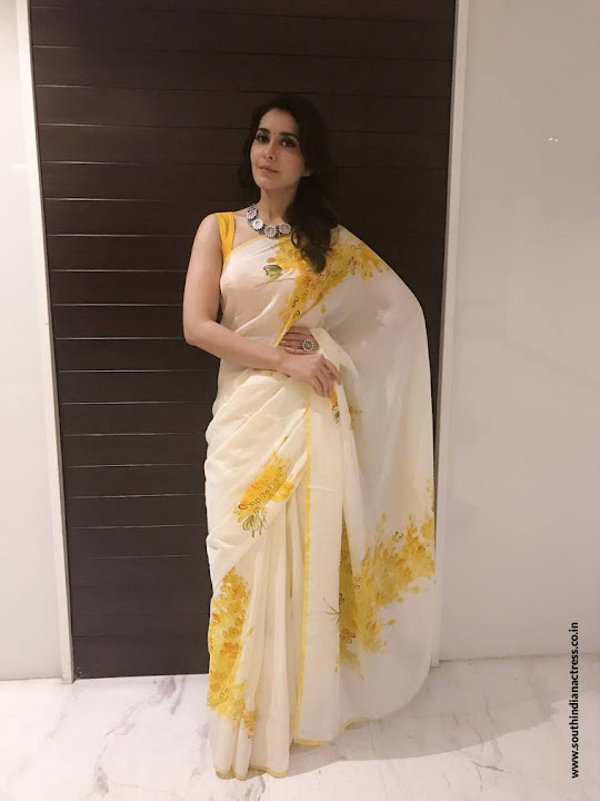 Raashi Khanna at Villain movie audio launch