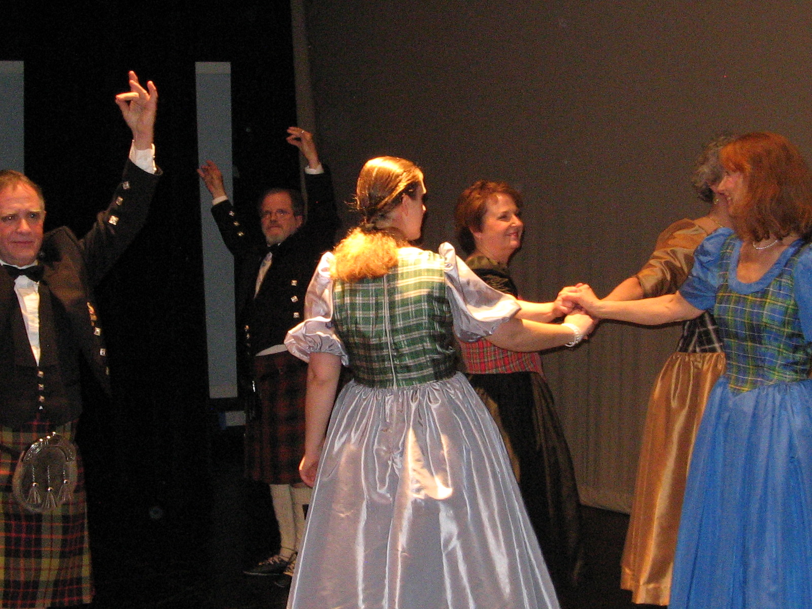 Mary's Ramblin's DUNSMUIR SCOTTISH DANCERS