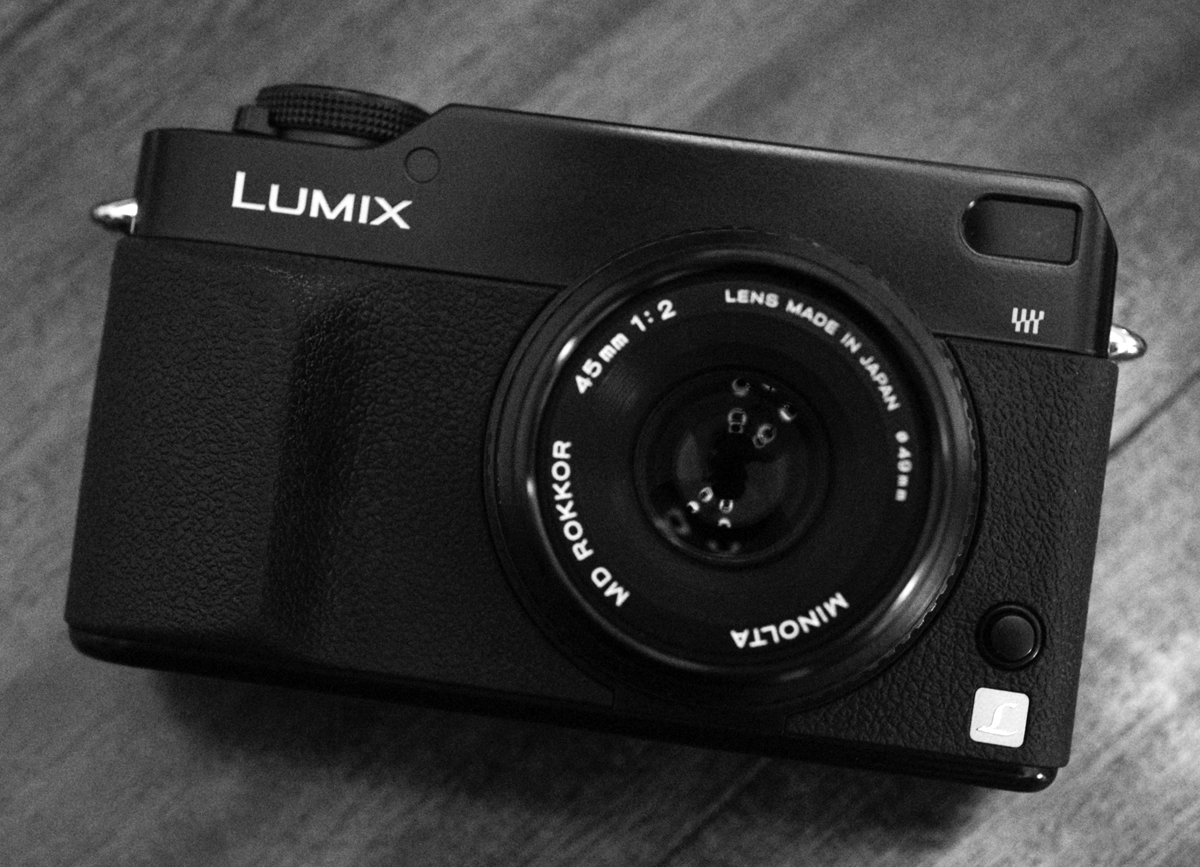 PHOTOGRAPHIC CENTRAL: Panasonic Lumix DMC-L1- Still Gem!