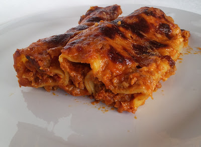 Cannelloni alla bolognese.