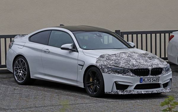2018 BMW M4 CS Turbocharged 3.0-liter inline-six Engine 2018 BMW M4 CS Turbocharged 3.0-liter inline-six Engine