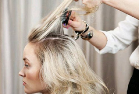 Bí kíp tạo tóc mái lệch phồng đẹp mê hồn cho bạn gái không cần ra tiệm - Ảnh 9 Bi kip tao toc mai lech phong dep me hon cho ban gai khong can ra tiem - Anh 9