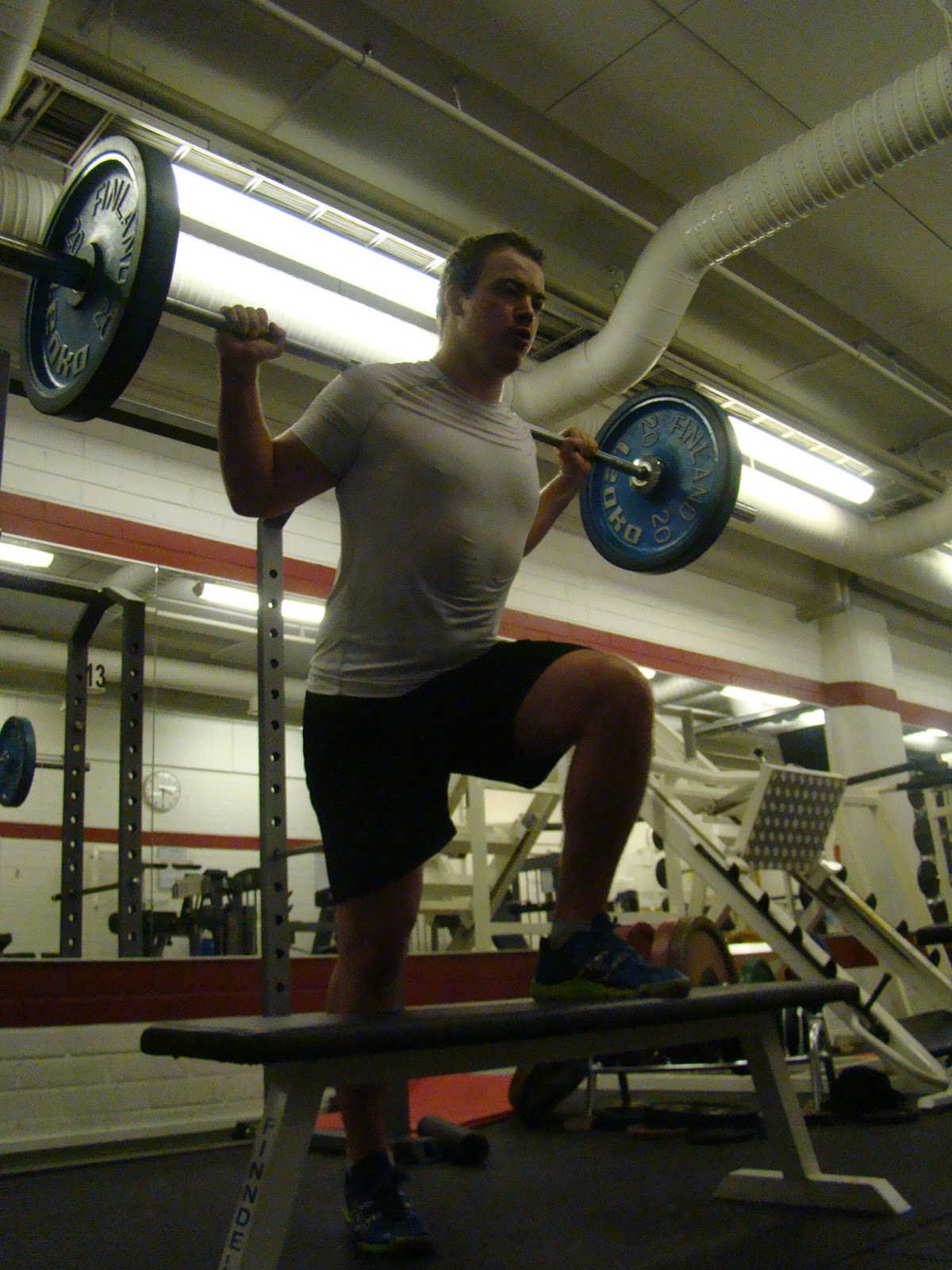 Don�s Crossfit Monday 21.1 Back squats and metcon Don�s Crossfit Monday 21.1 Back squats and metcon