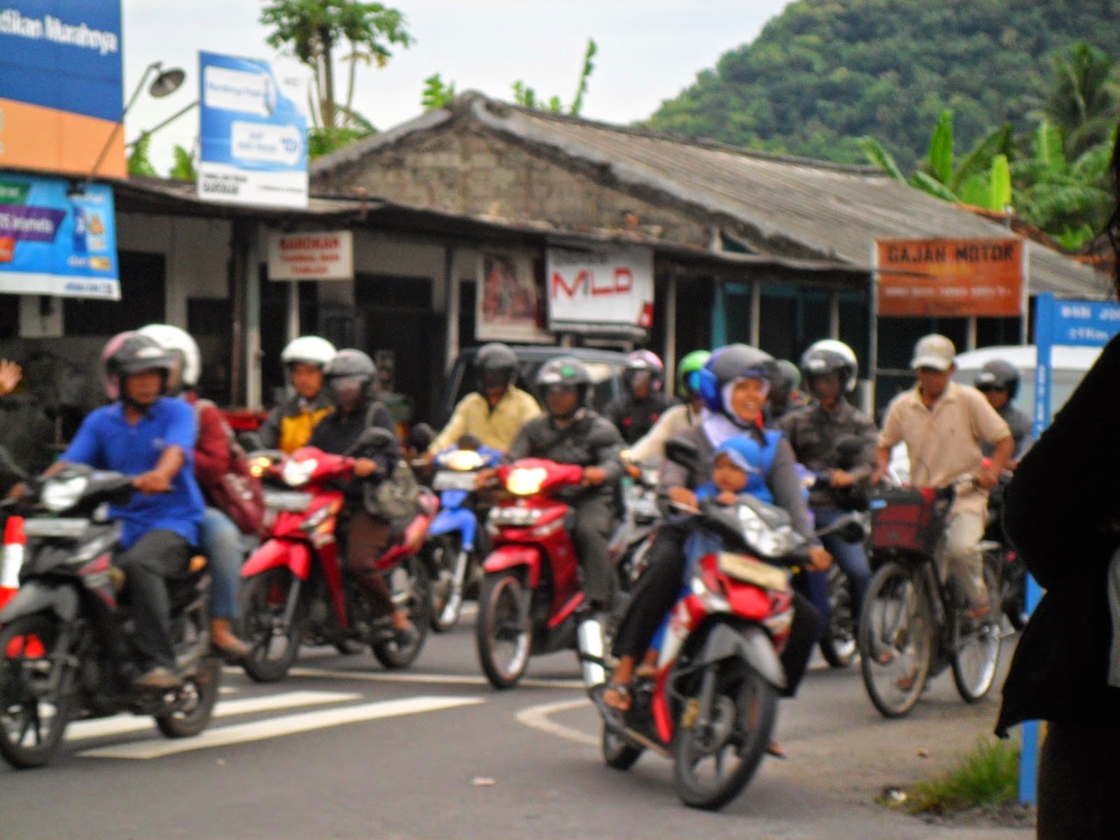 6000 Sepeda Motor Setiap Tahun Padati Yogyakarta Dunia Imajinasi Dan