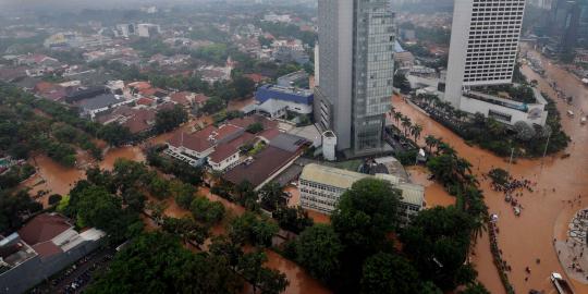 Koleksi Foto-Foto Banjir Jakarta