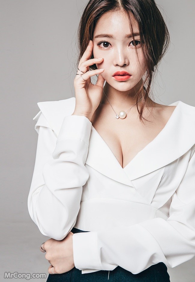 Model Park Jung Yoon in the November 2016 fashion photo series (514 photos) photo 25-6