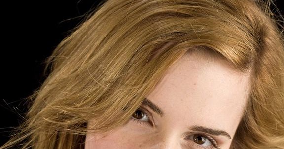Sports Stationic: Emma Watson Sports Star