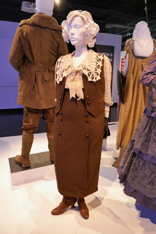 Lucy Davis Etta Candy costume Wonder Woman Lucy Davis Etta Candy costume Wonder Woman