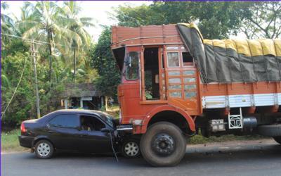 accident-car-n-lorry.jpg