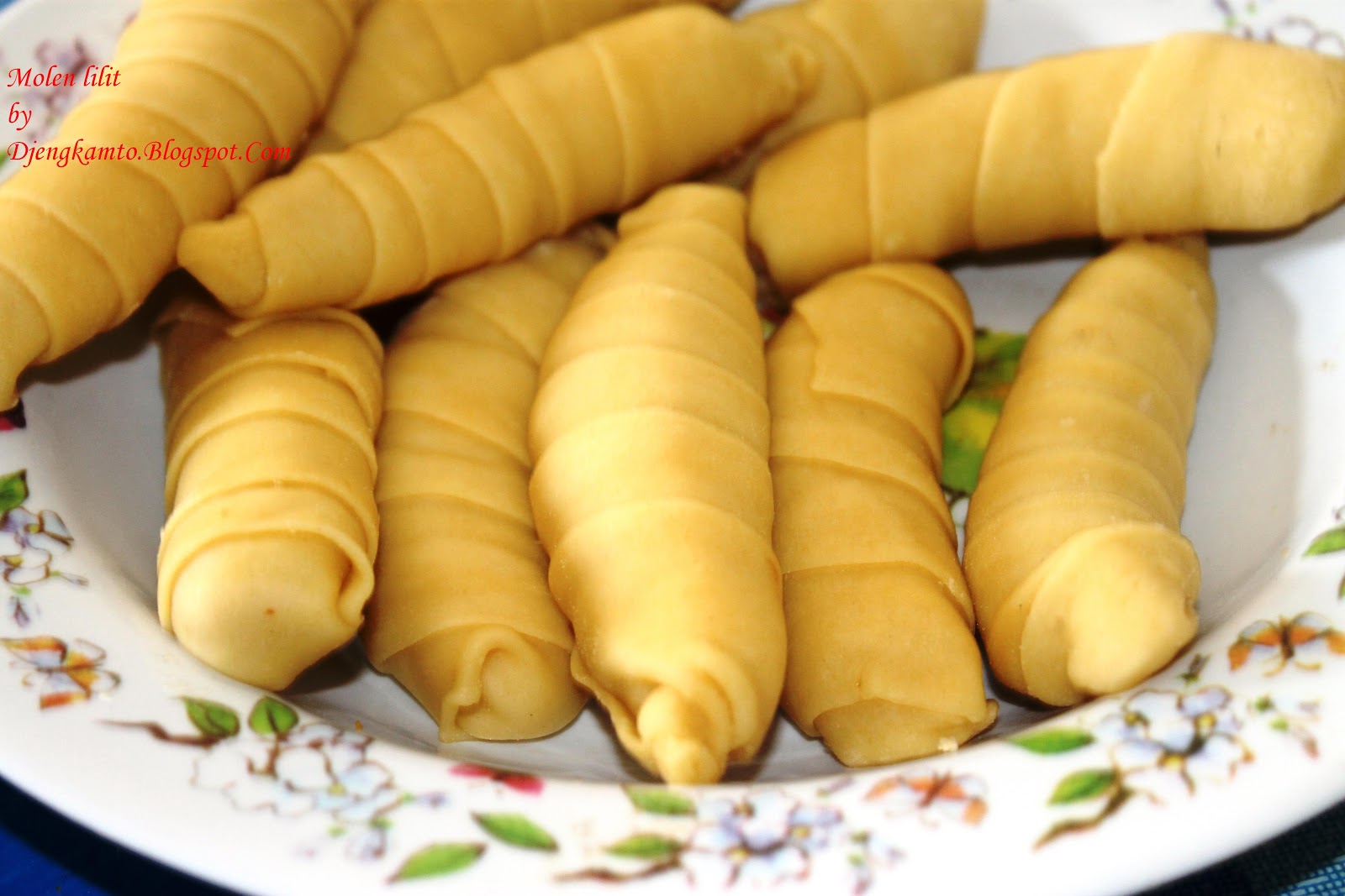 Pesan Oleholeh Kediri? Pesan Cake Kediri ? Toko kue