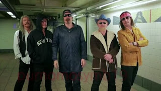 Inilah Alasannya, Mengapa Group Band U2 Terpaksa Ngamen Distasiun Kereta