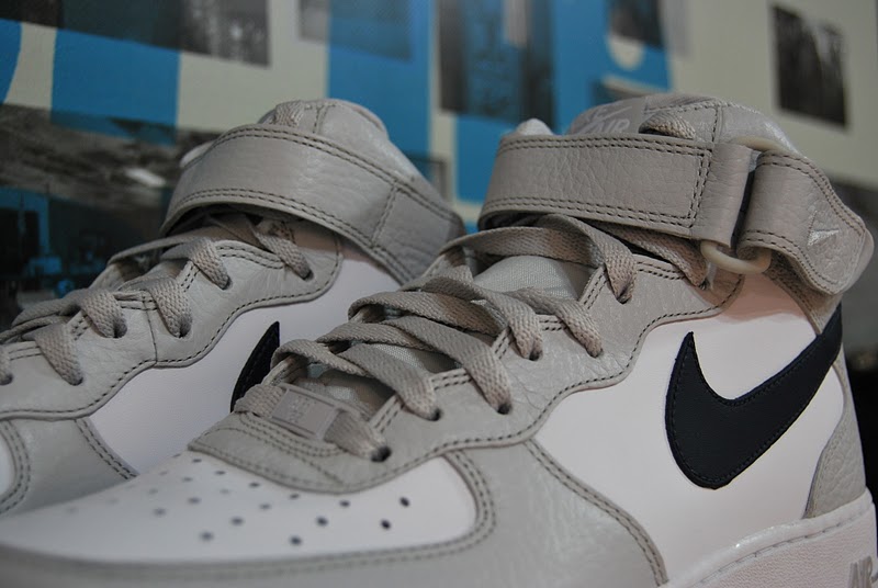 phat soles air force 1