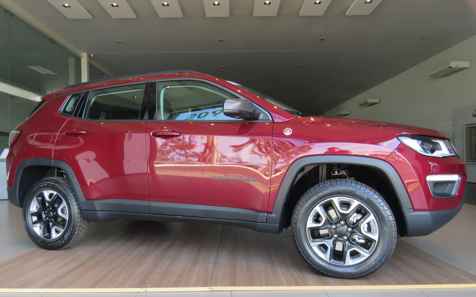 Jeep Compass 2017 Trailhawk preço, consumo vídeo