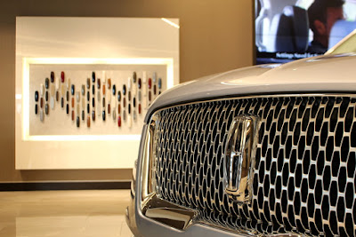 Location strengthens the DFW area's connection with Lincoln, the official luxury vehicle of the Dallas Cowboys.