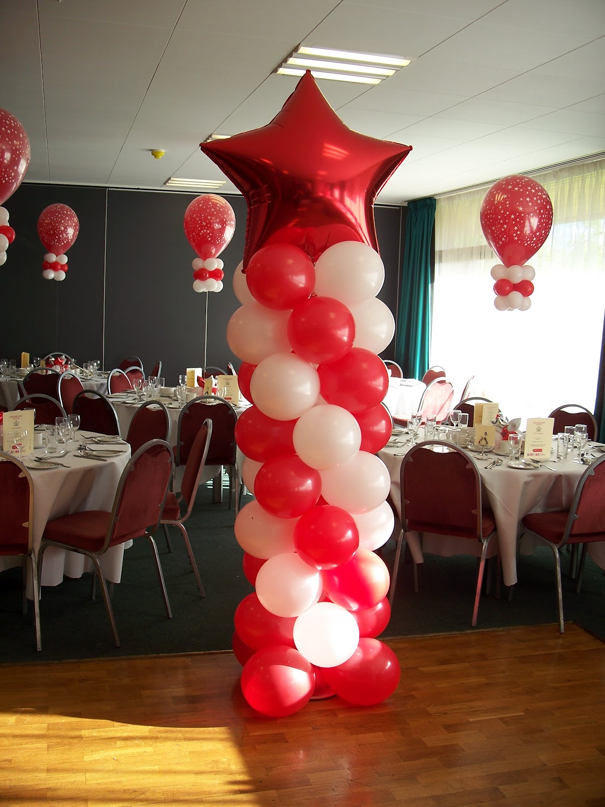 to Party Buds' Balloon World! Professional Balloon Decorators