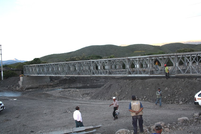 El puente del Río Negro a la vista