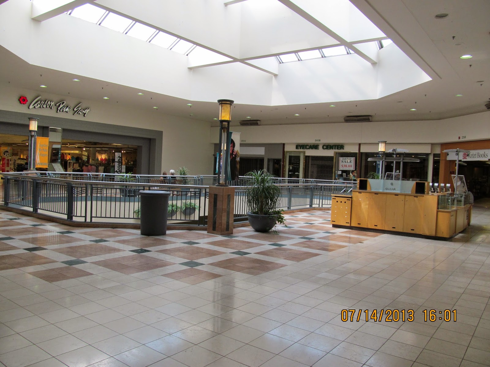 Trip to the Mall Lincoln Mall ( Matteson, IL)