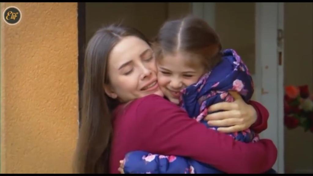 Elif odcinek 344: Asuman widzi Elif w telewizji! Melek otrzymuje telefon w sprawie Elif! [Streszczenie + Zdjęcia]