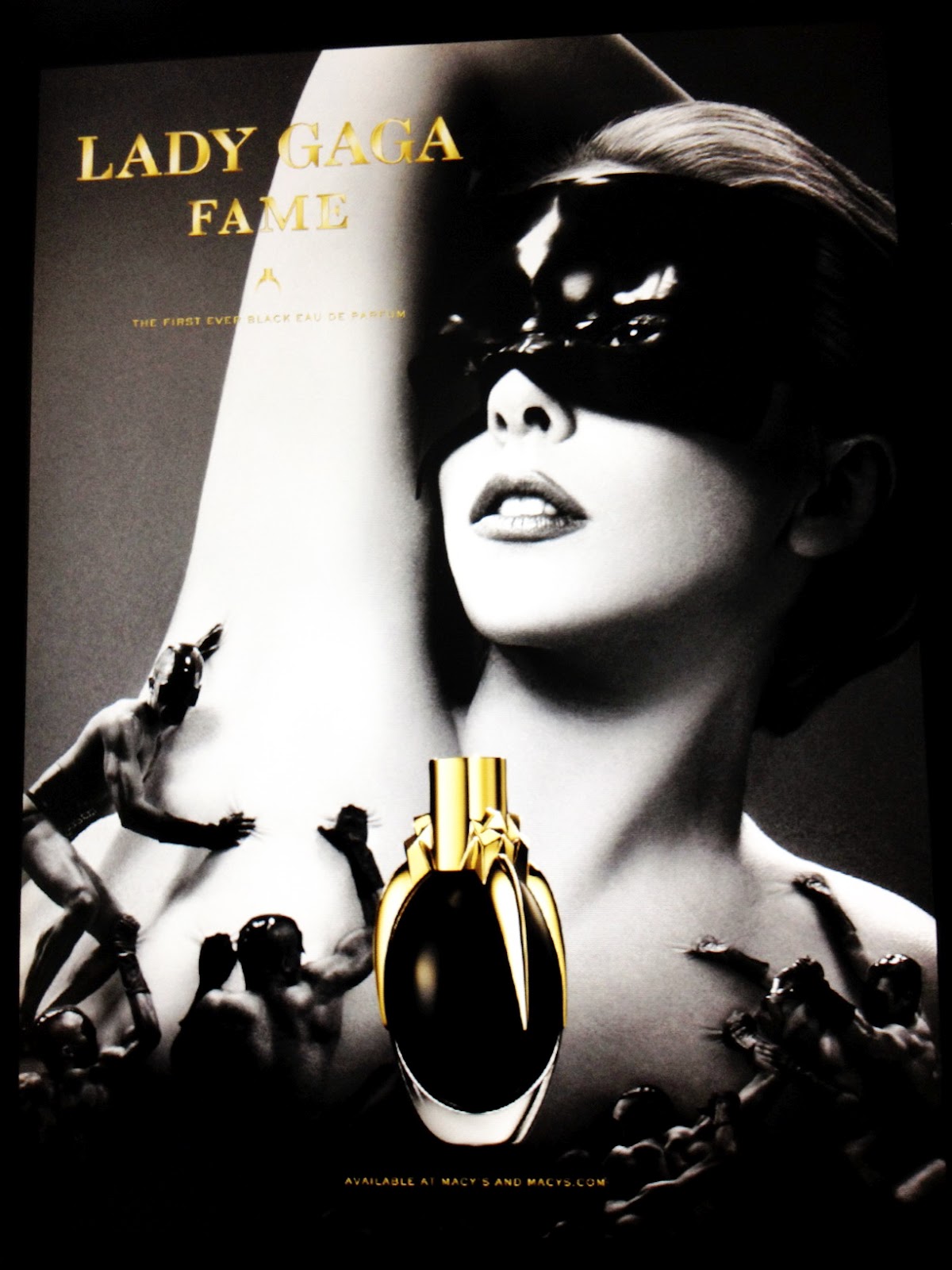 http://2.bp.blogspot.com/-aEGTKY_LC34/UCx_-NJ5qtI/AAAAAAAAARA/Ci9g0bk0FLo/s1600/lady+gaga+new+black+perfume+fame+post+by+cynthia+rudiyanto_exposure.JPG