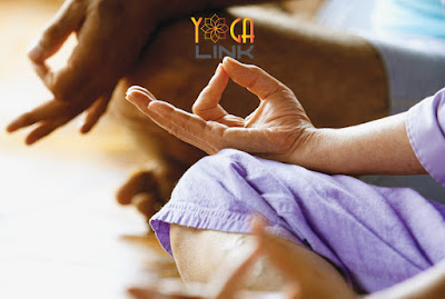 Yoga có thật sự giúp bạn cải thiện tinh thần của mình Yoga có thật sự giúp bạn cải thiện tinh thần của mình