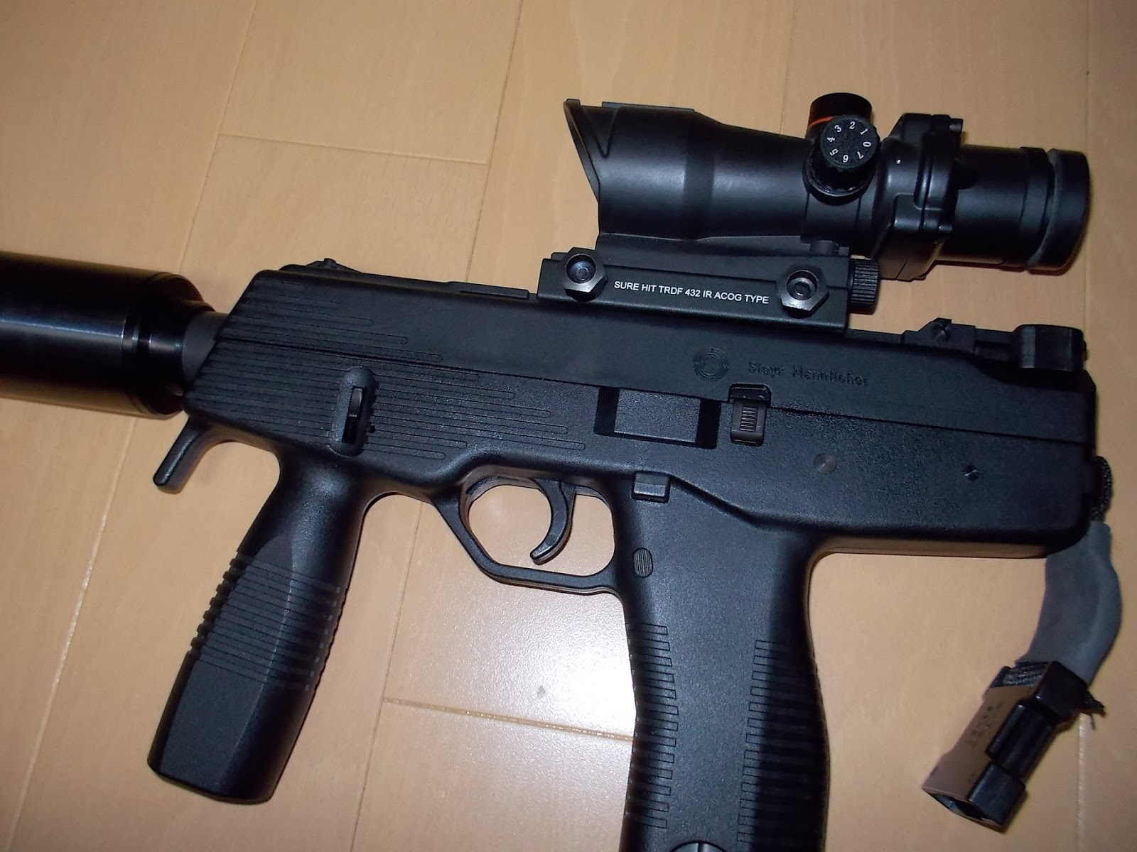 オトナもオモチャ（主に電動ガン、ガスガン、モデルガンのレビュー） ステアーTMP(Steyr TMP)