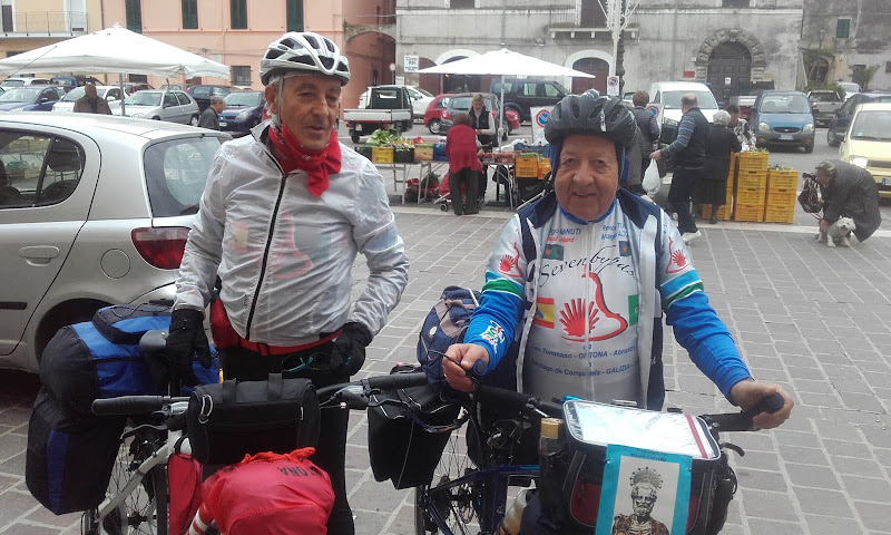 I primi 600 km verso Santiago: la missione continua