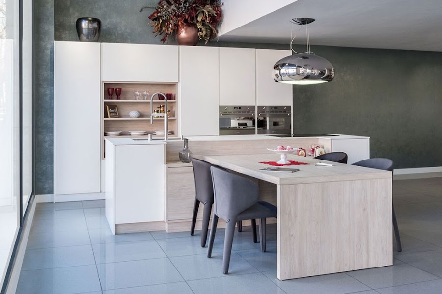 cocina-madera-y-blanca