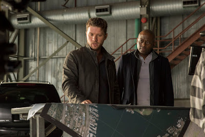 Image of Ryan Phillippe and Omar Epps in Shooter (2016) (25)