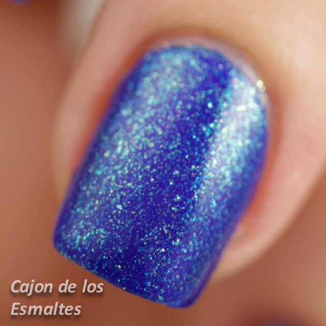 Macro - Thuya 223 sobre Nails Inc Baker Street