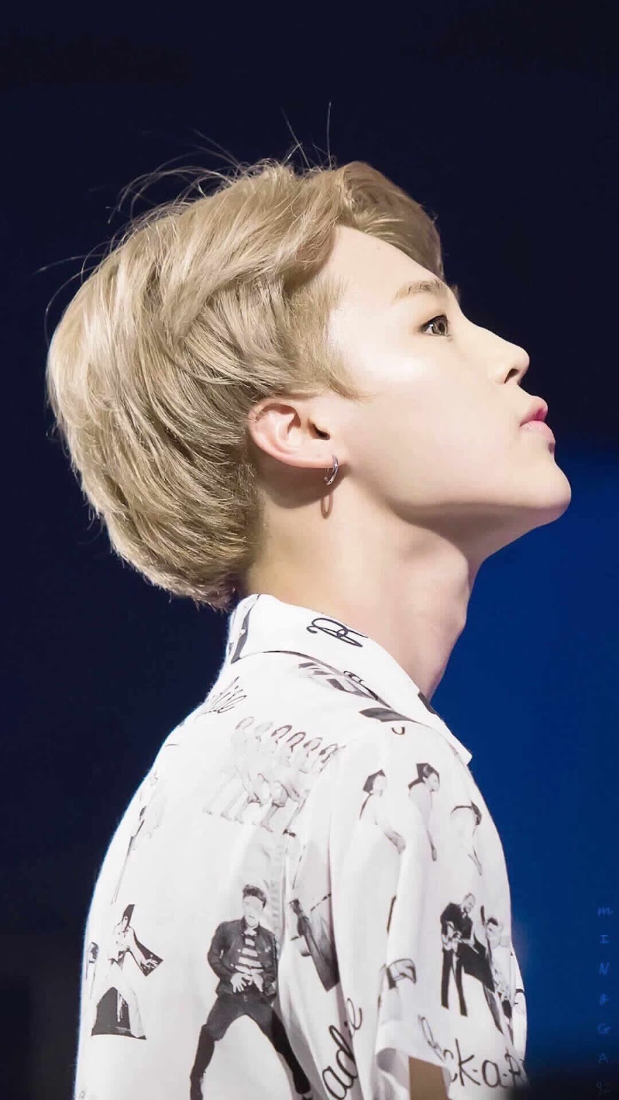 Los Idols con la línea de la mandibula perfecta