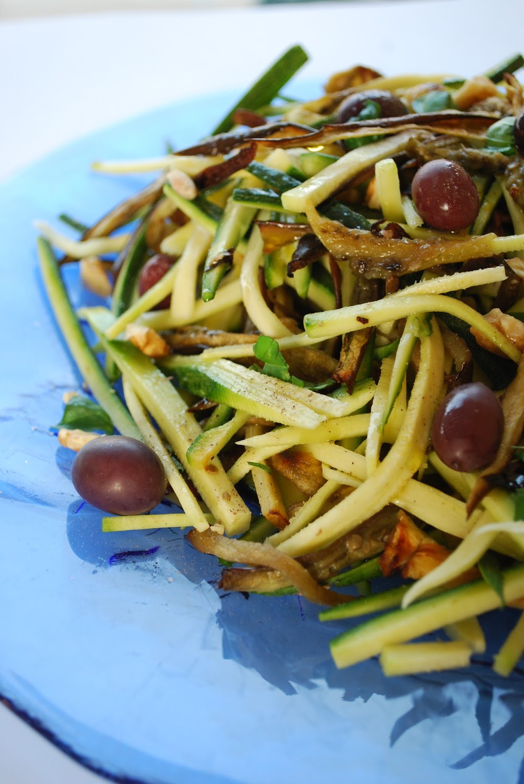 insalata di zucchine crude e melanzane