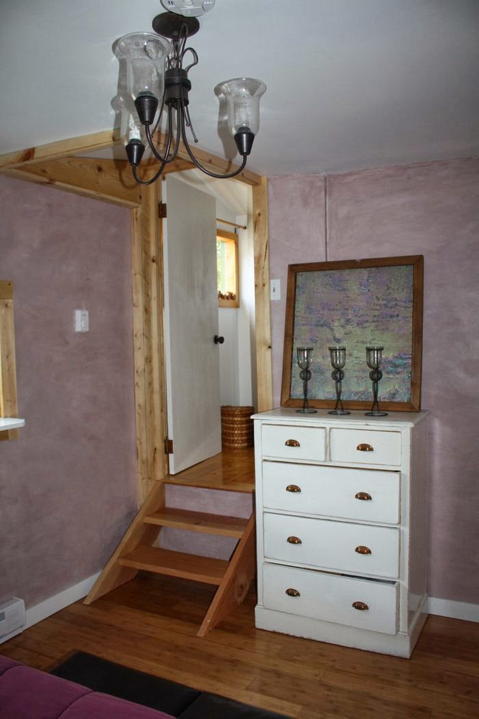 House for Sale in Warfield, British Columbia