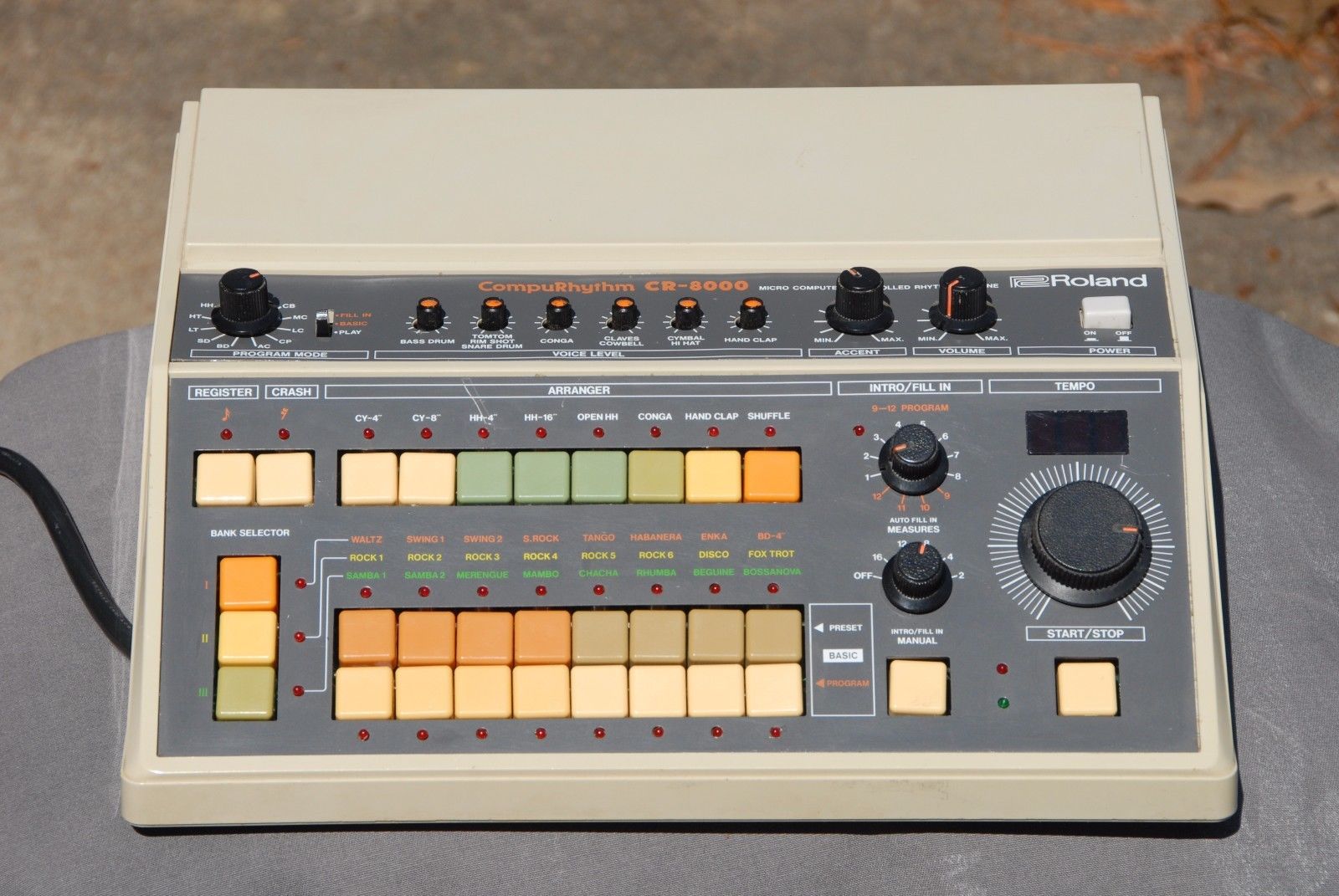 MATRIXSYNTH Roland CR 8000 Vintage Analog Drum Machine