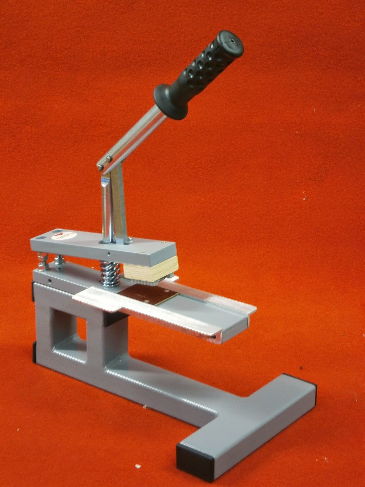 PAPERFOX cutting, punching, folding Paper punch with console