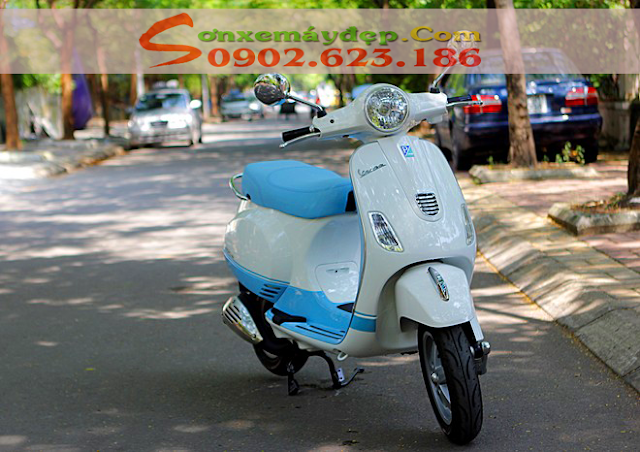 Sơn phối màu xe Vespa LX màu trắng xanh ngọc