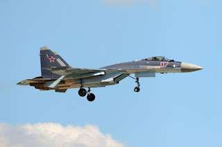 Pesawat Tempur Su-35 buatan Rusia