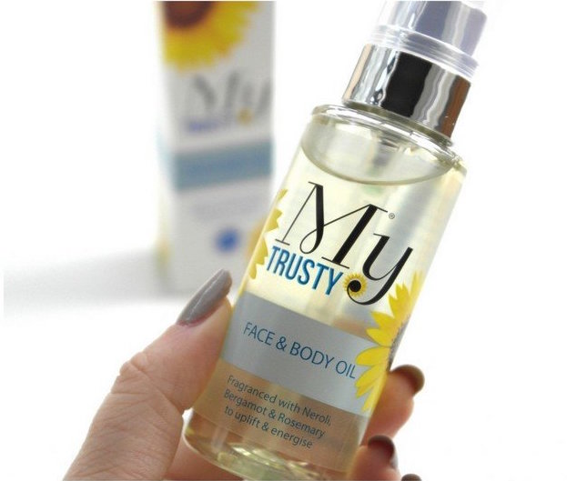 My Trusty Skincare Sunflower Oil Is the Best New Thing to Happen to