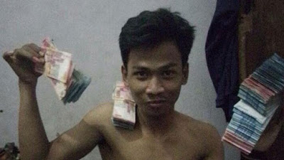 Selfie sang garong Selfie sang garong