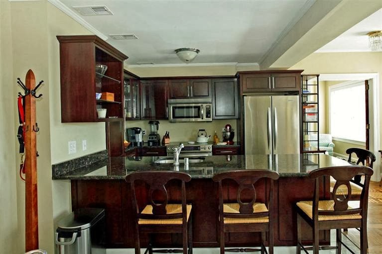 At Home in the Bluegrass The Wellington Arms