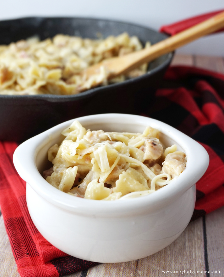 Simplify dinnertime with this 30-minute Chicken Cordon Bleu Pasta made in just one skillet!