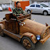 Chinês constrói carro elétrico feito de madeira