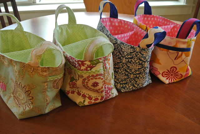 sweet cheeks designs: Teacher Gifts: Noodlehead Divided Baskets