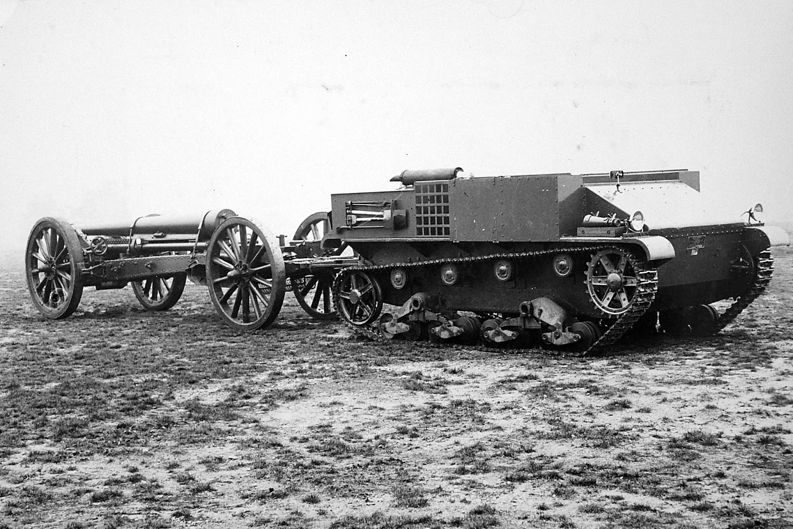 Interwar Tank Development VickersArmstrong Heavy Tractor