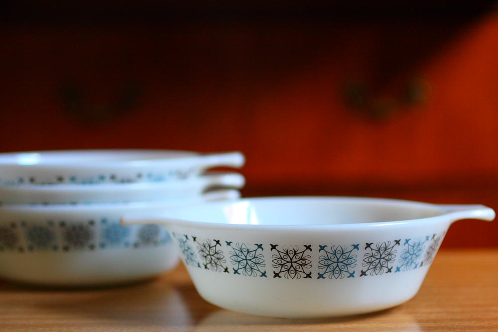 Star☆Collector in Melbourne Pyrex JAJ ramekins