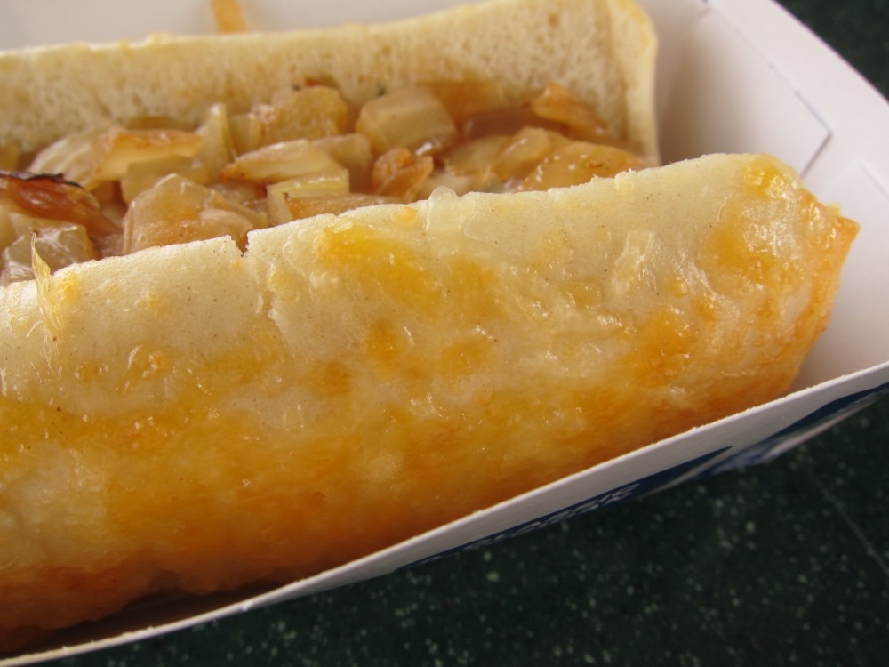 Review Sonic Sonic's Garlic Parmesan Cheesy Bread Dog