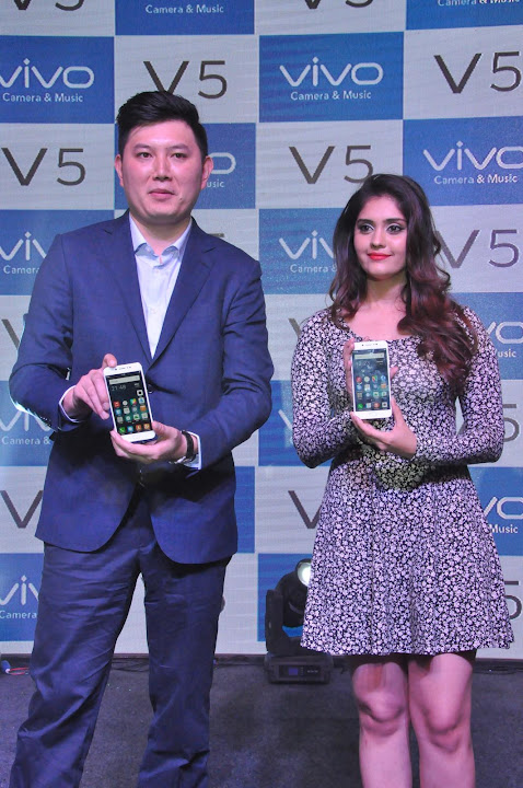 Surabhi Launching Vivo V5 Phone