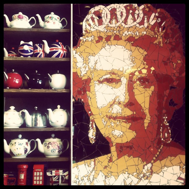 hocus.kocis afternoon tea & sympathy.