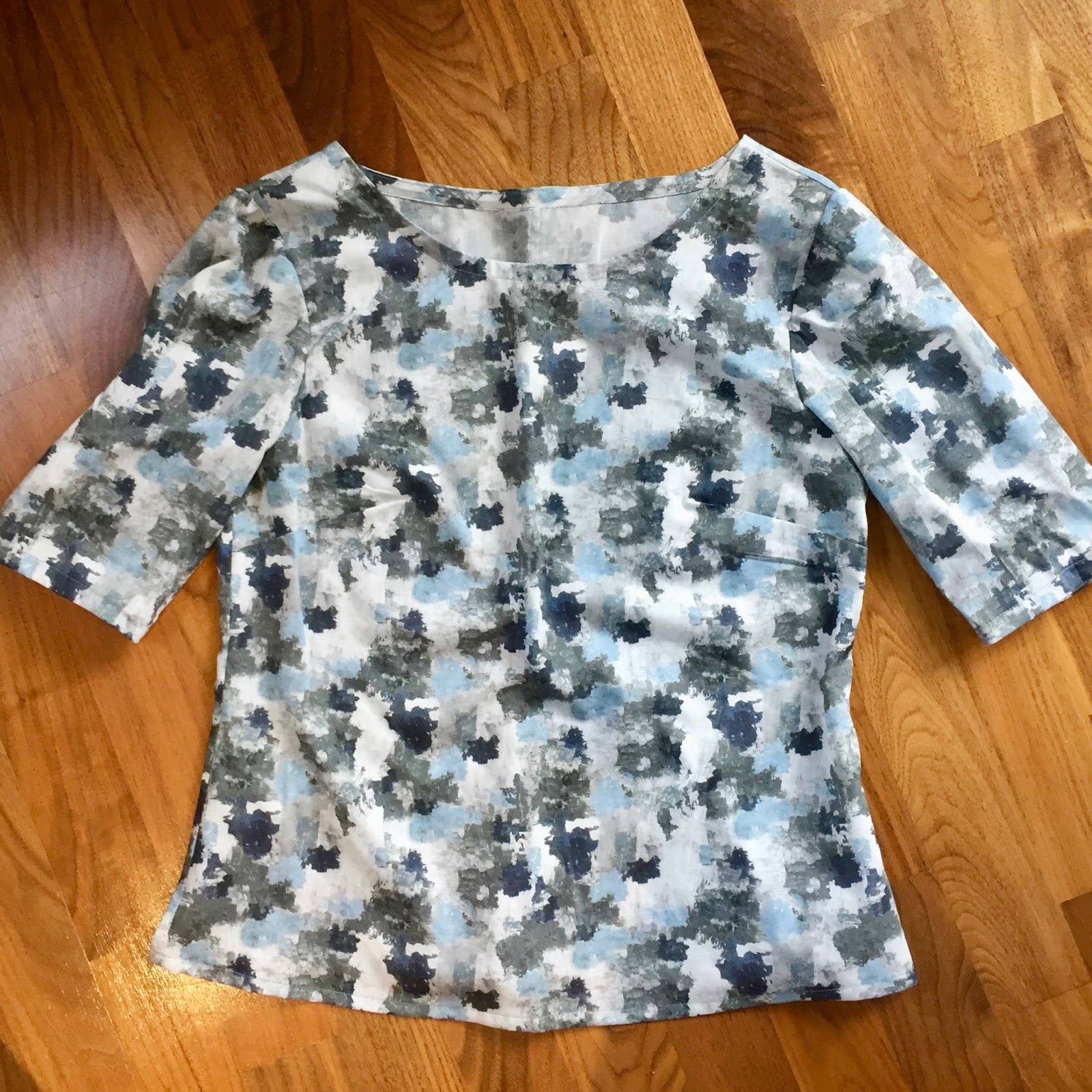 Diary of a Chain Stitcher Handmade Gifts Laurel Blouse and Chef's Apron