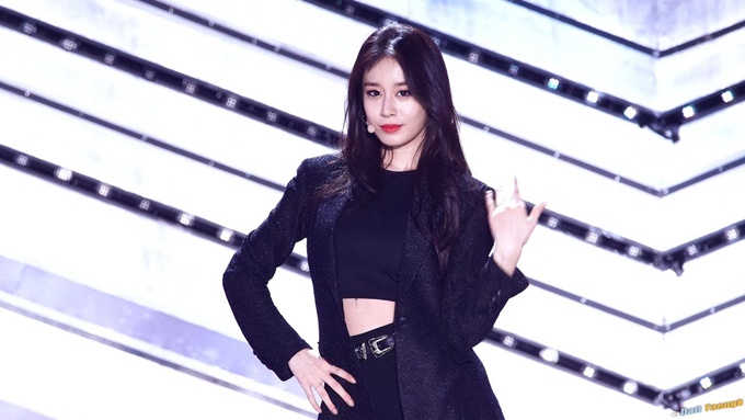 이미지에 대체텍스트 속성이 없습니다; 파일명은 maxresdefault.jpg 입니다.
